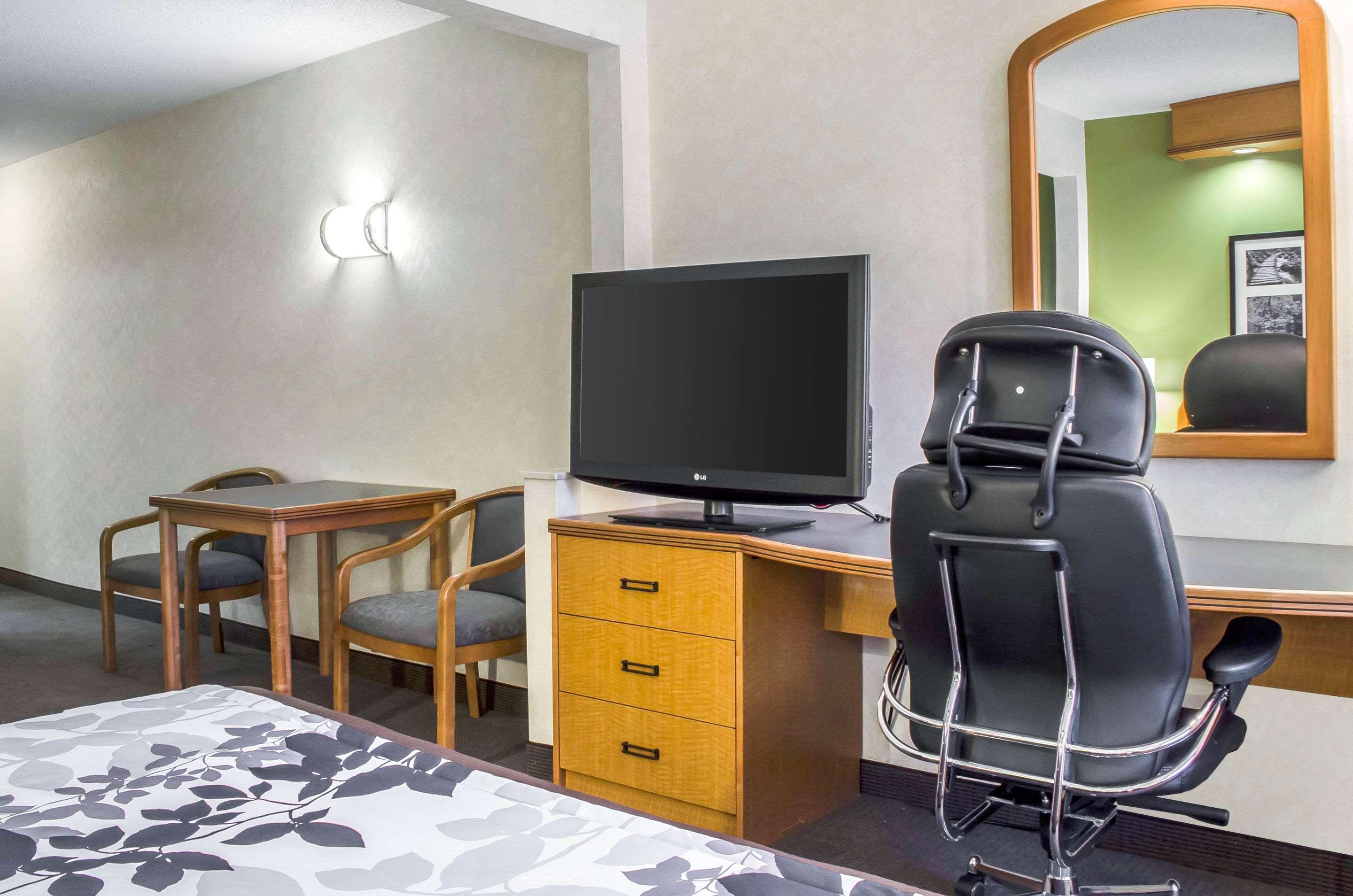 Sleep Inn & Suites Bensalem Eksteriør billede