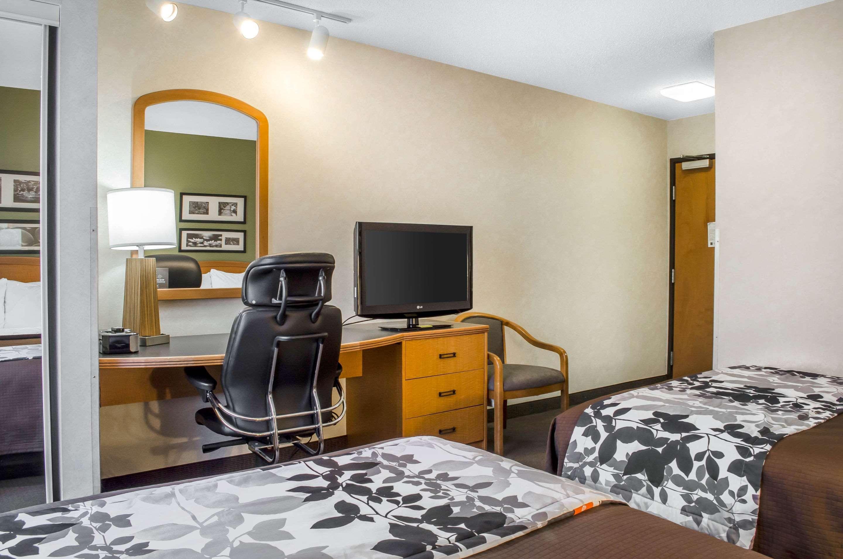 Sleep Inn & Suites Bensalem Eksteriør billede