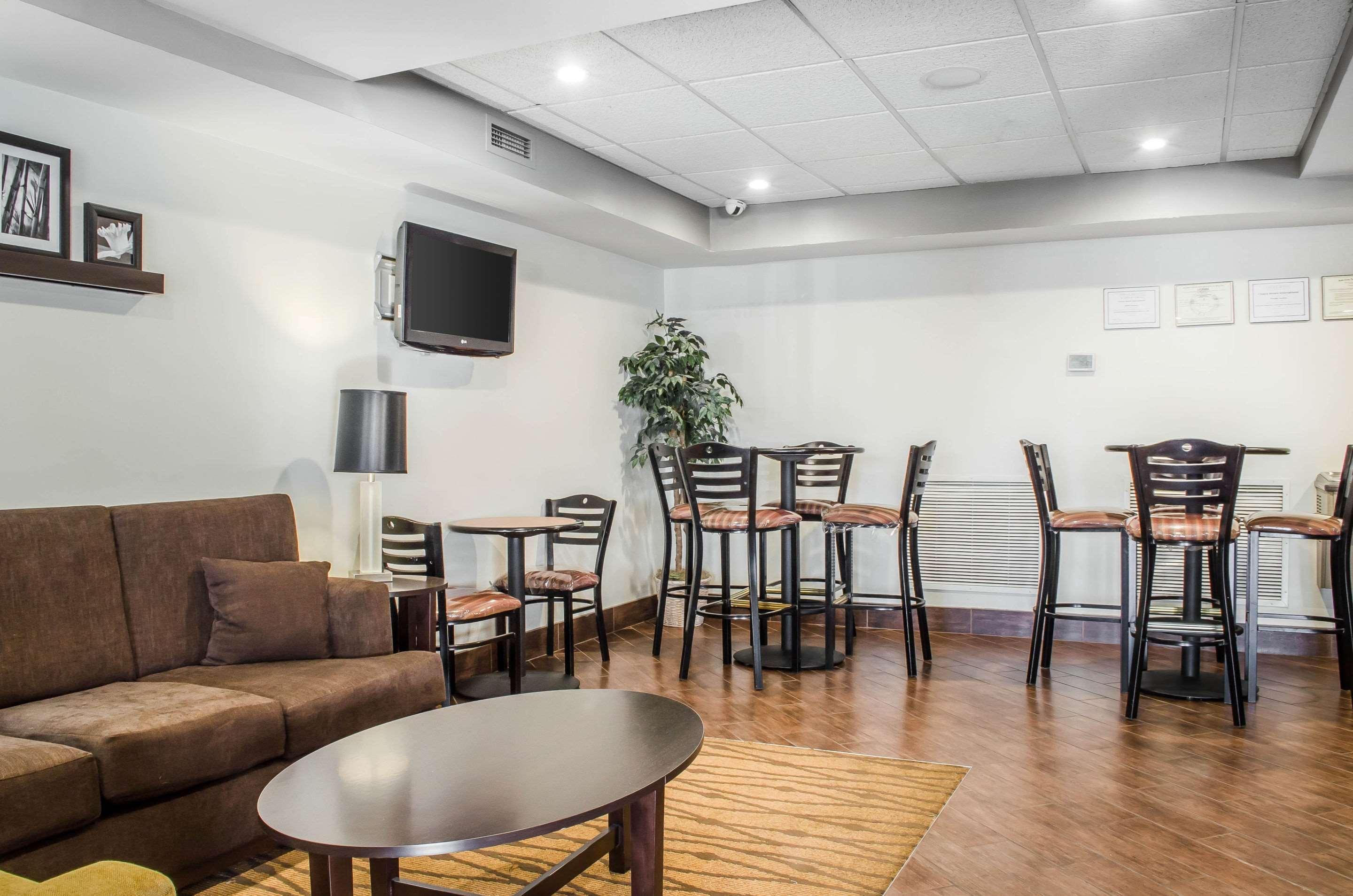 Sleep Inn & Suites Bensalem Eksteriør billede