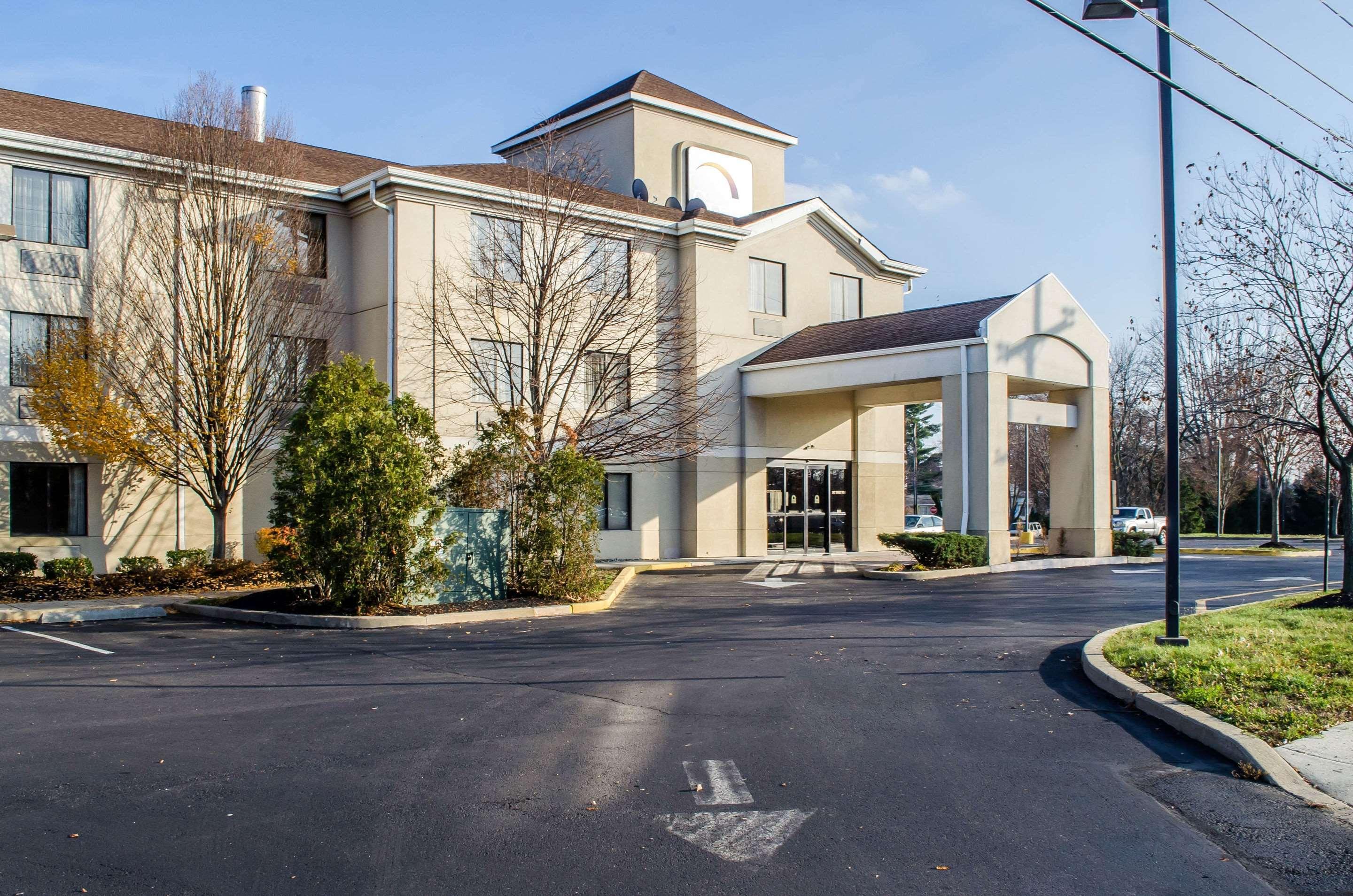 Sleep Inn & Suites Bensalem Eksteriør billede
